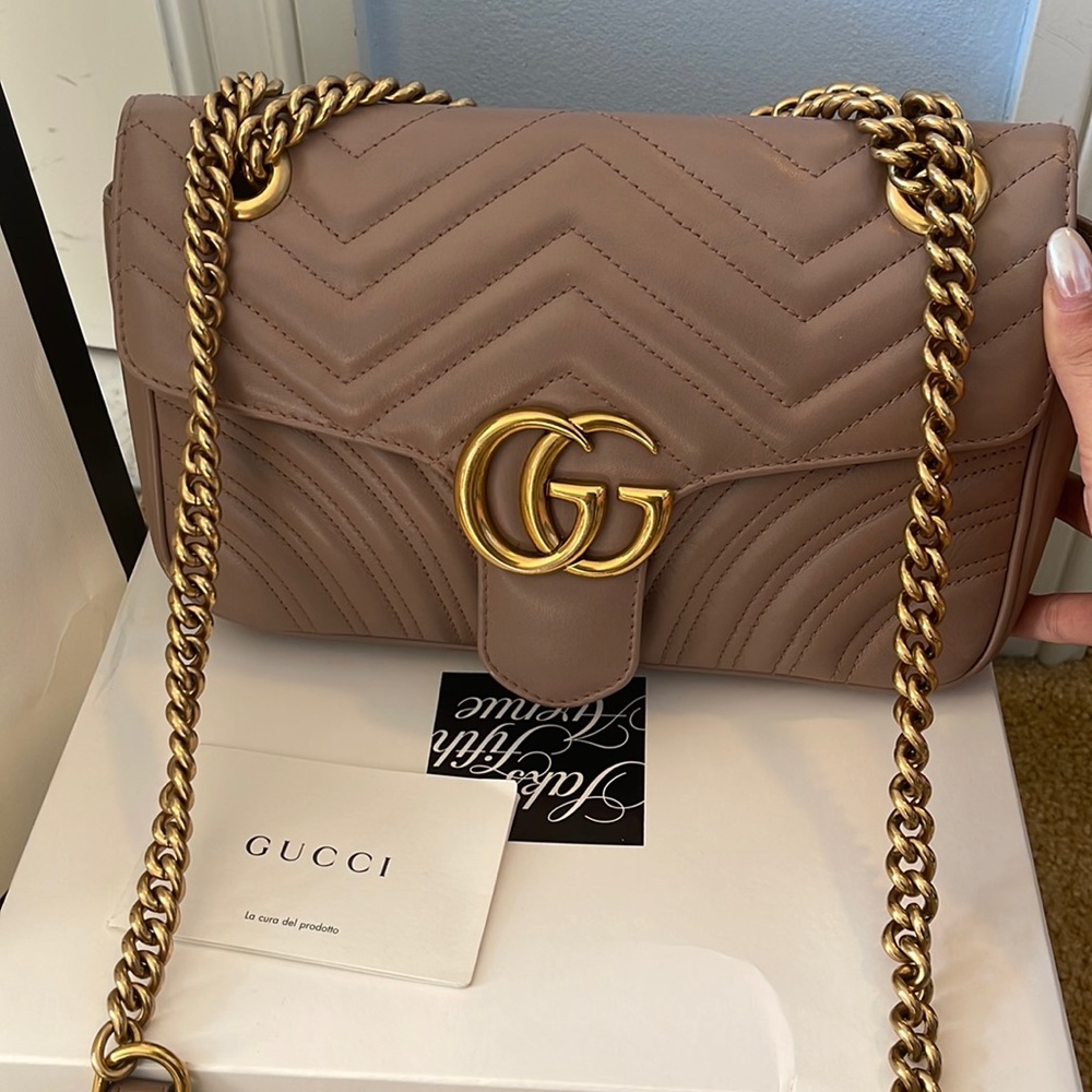 medium gucci marmont in dusty pink (no damage)